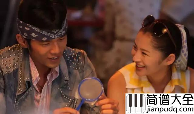 天台的月光钢琴谱_周杰伦_故事的发展属于我们的浪漫