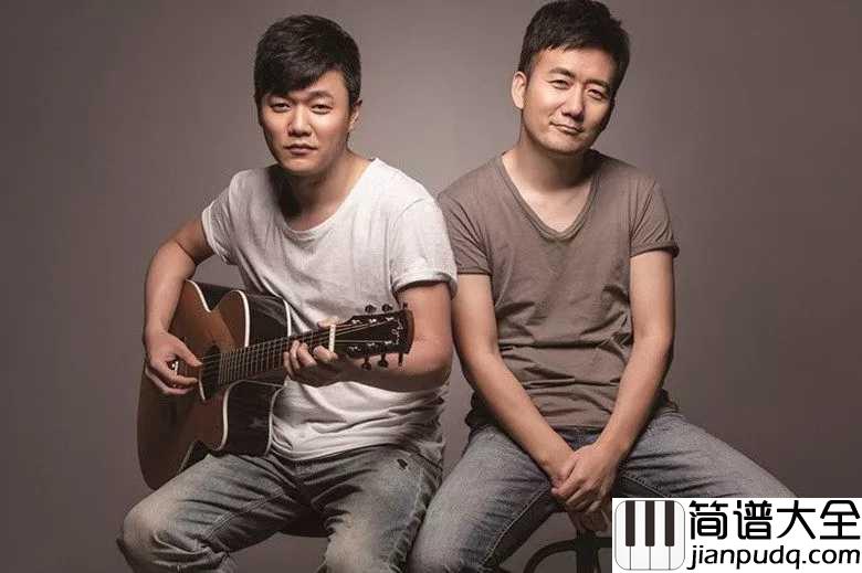 小苹果钢琴谱_筷子兄弟_电影老男孩之猛龙过江宣传曲